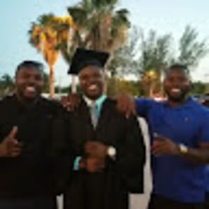 Meet your Posher, Amos